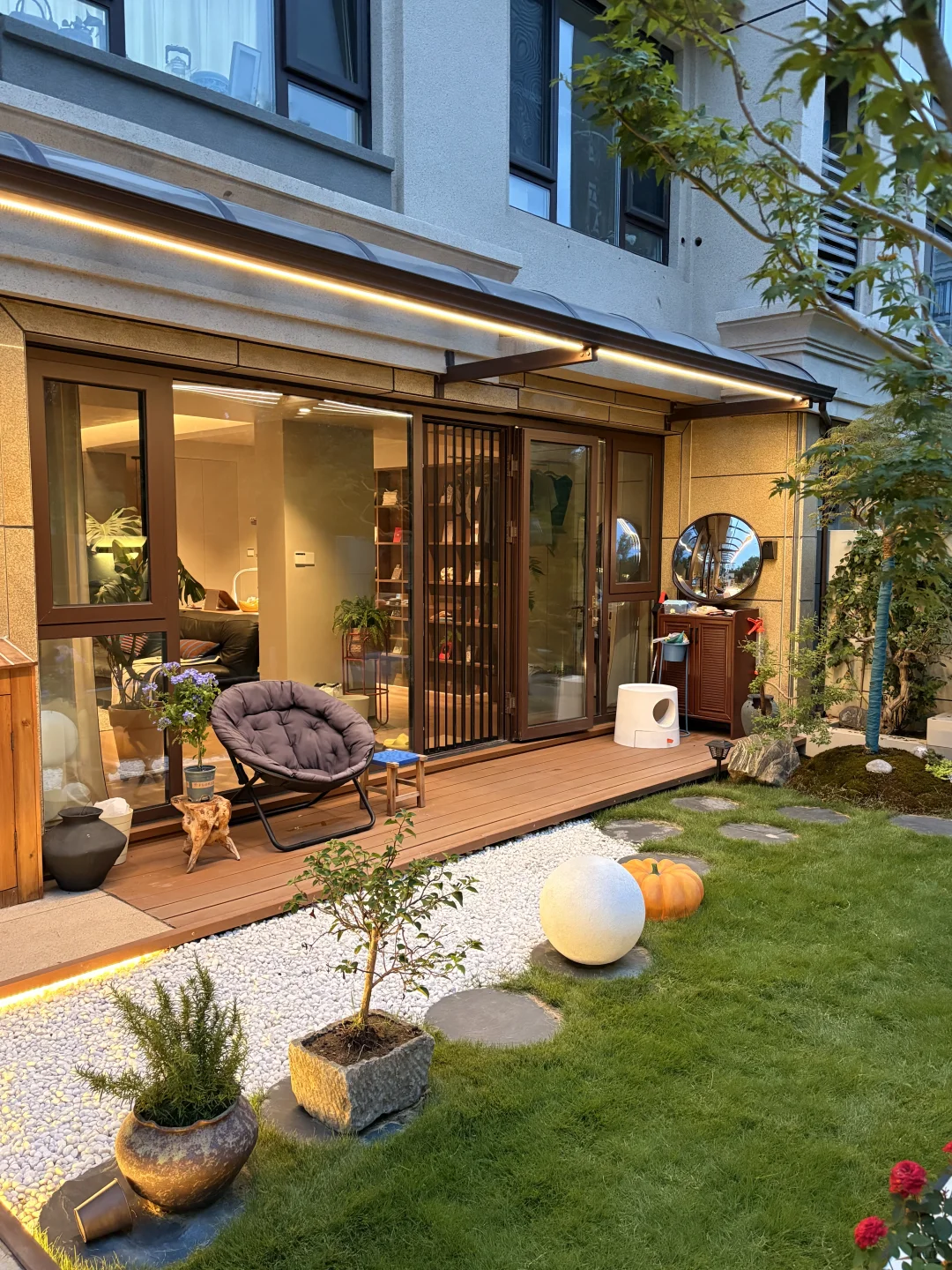 一楼带院的仲夏夜之梦，入住后人生没有烦恼