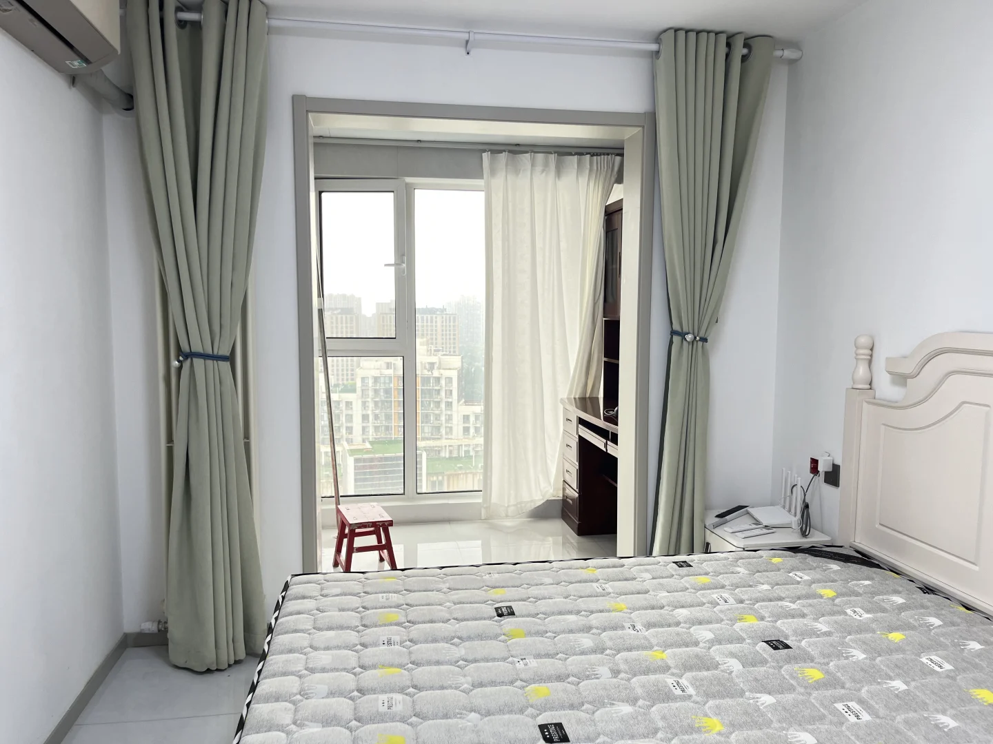 婚房刚收拾出来打算租了，东西基本都留下