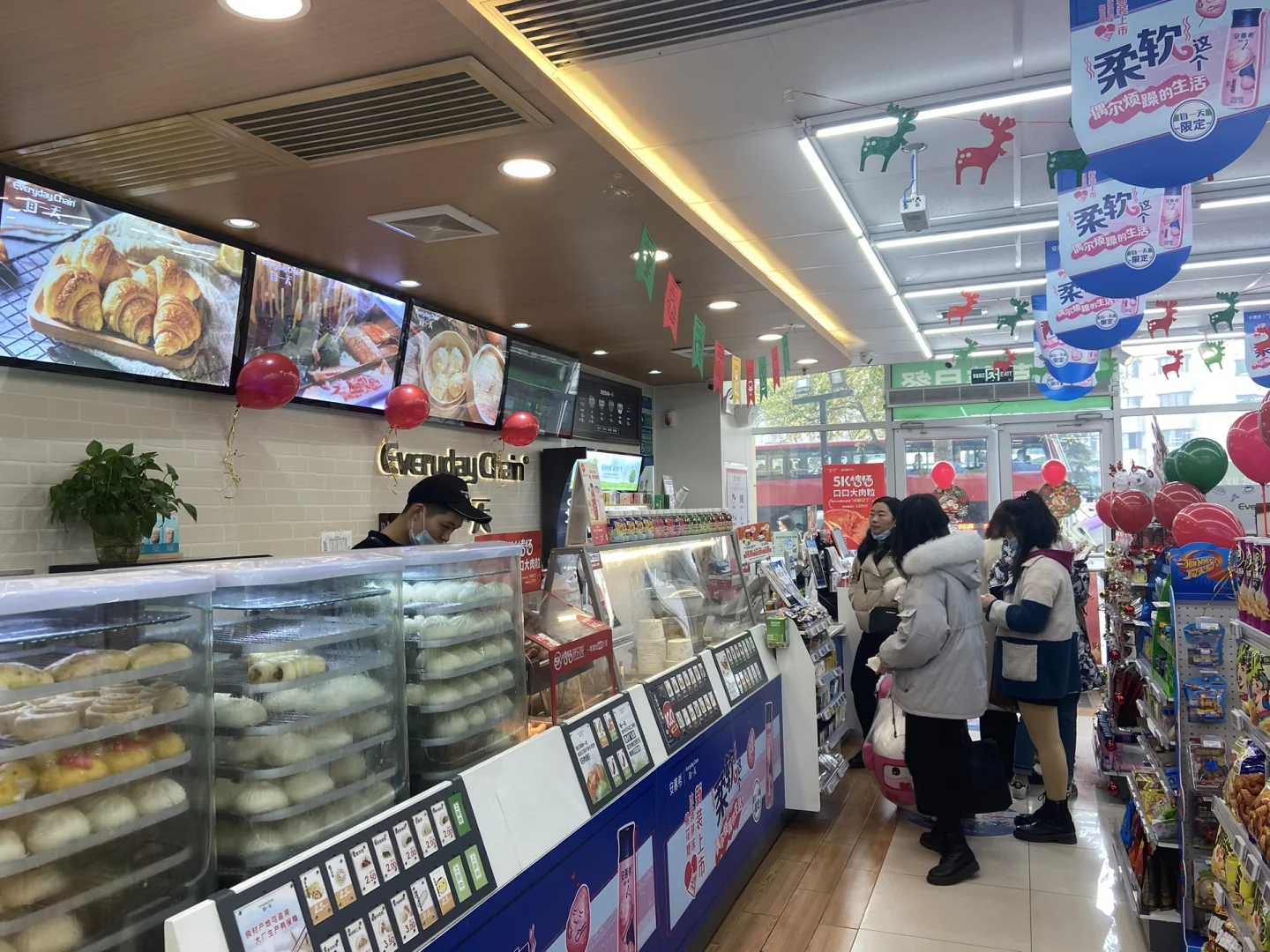 南稍门地铁口拐角双门头商铺出售