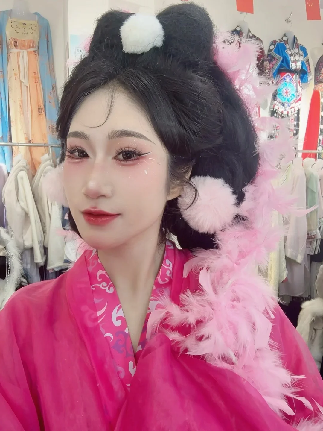粉红色的妲己妆造真的很妖艳