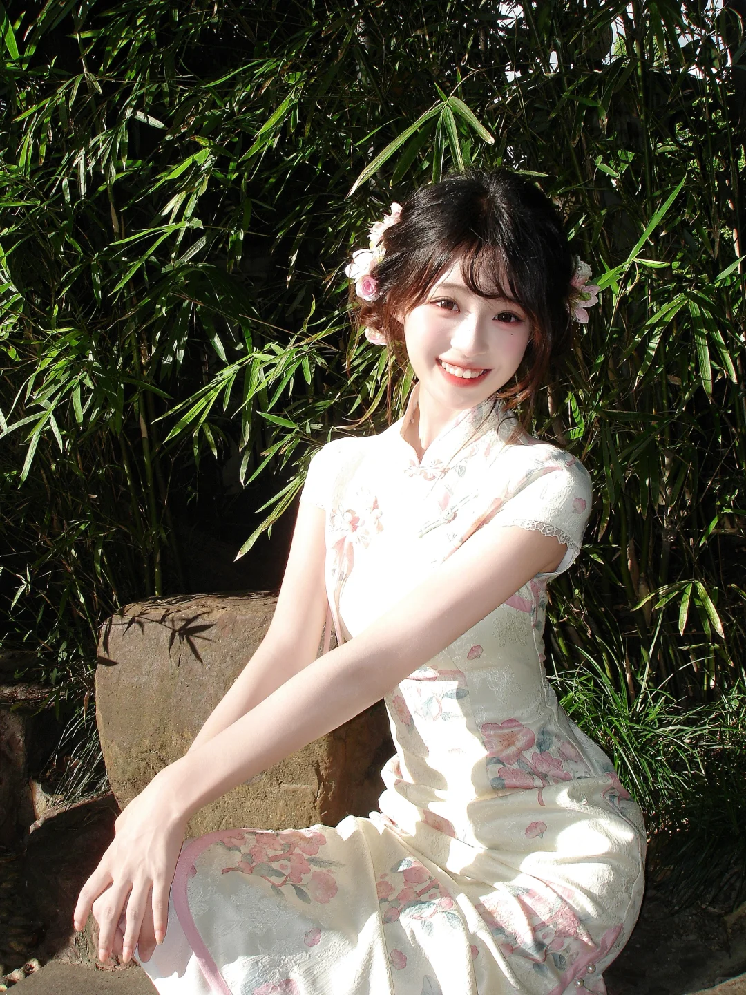面红的可爱女人