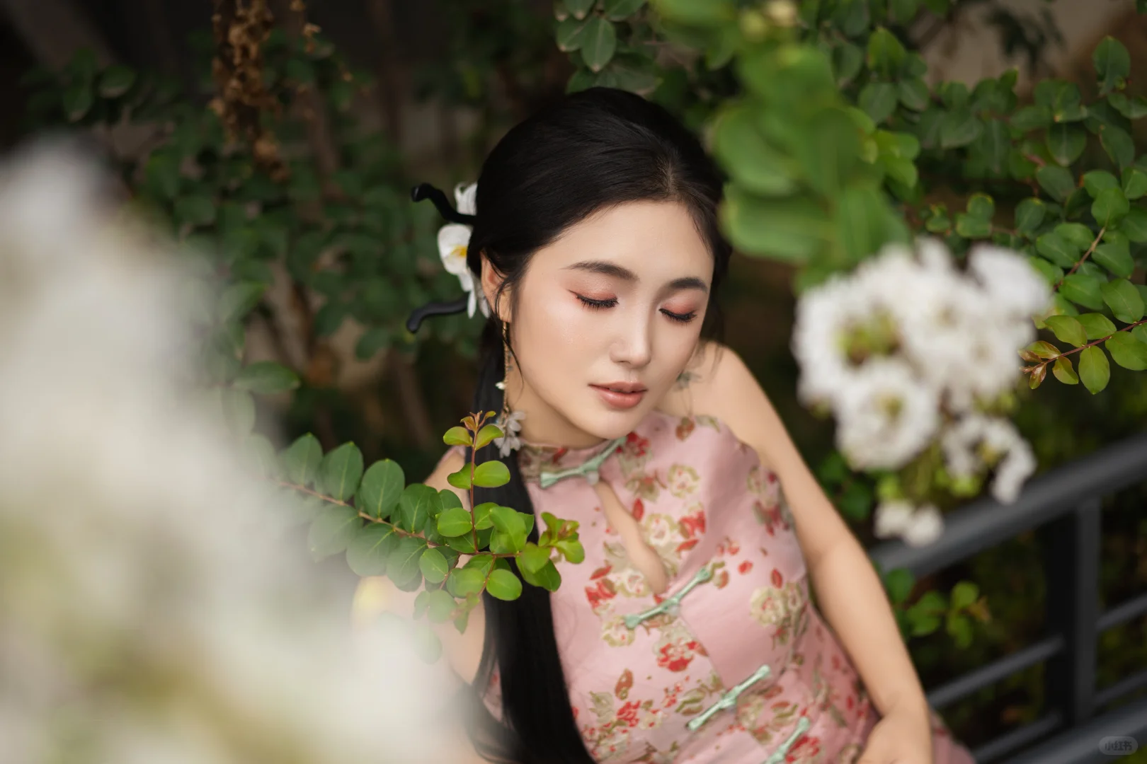 说一句绝美不过分吧！🌸新中式晨袍这么化