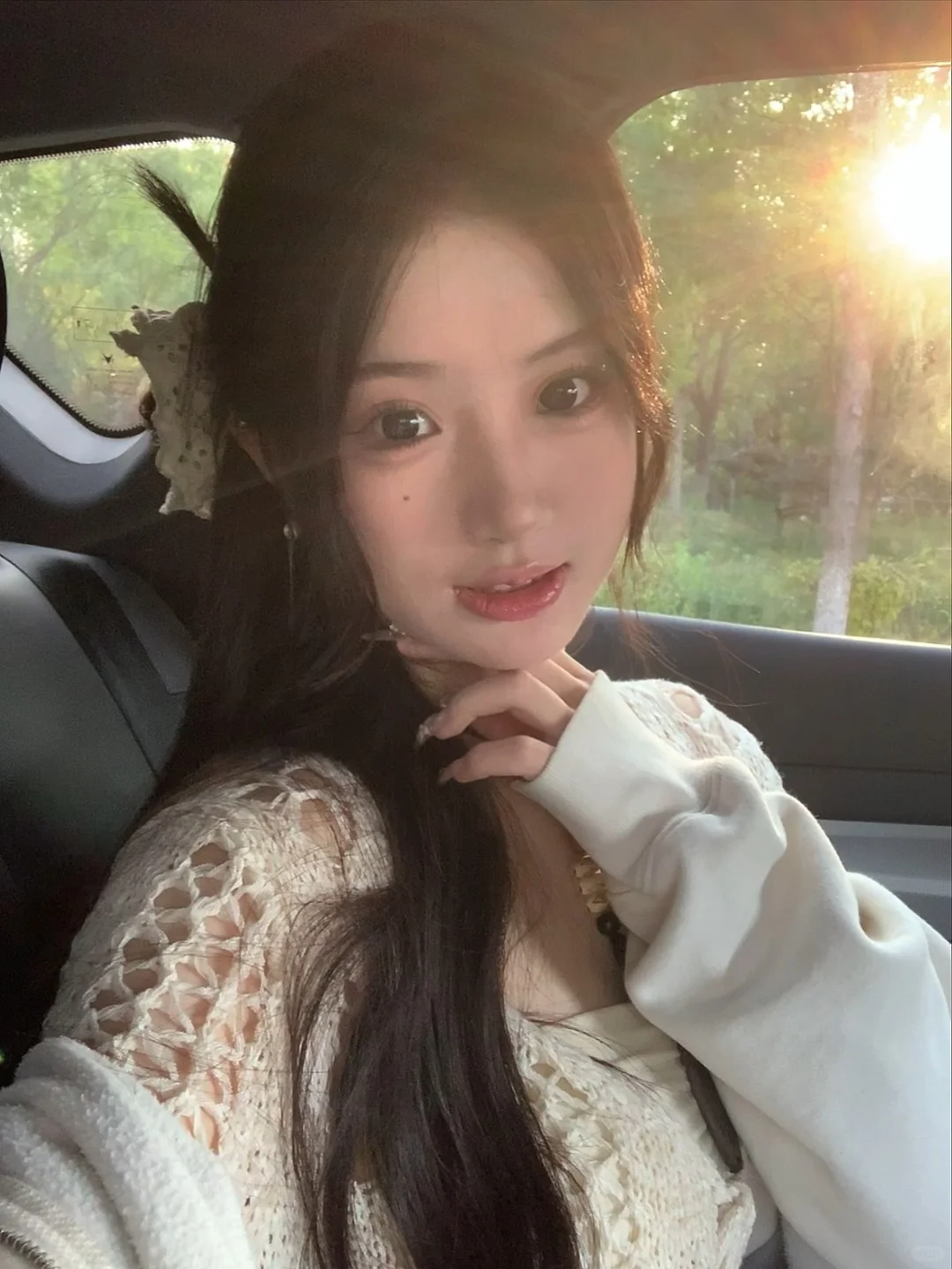 live和阳光最配՞˶･֊･˶՞