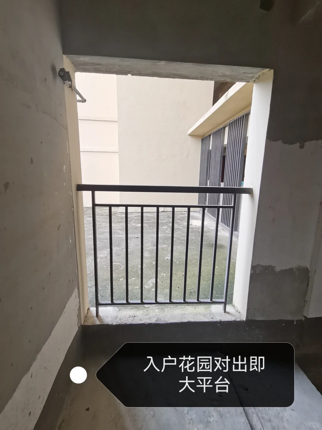 业主直售，带环绕式大平台 靓盘捡漏！！