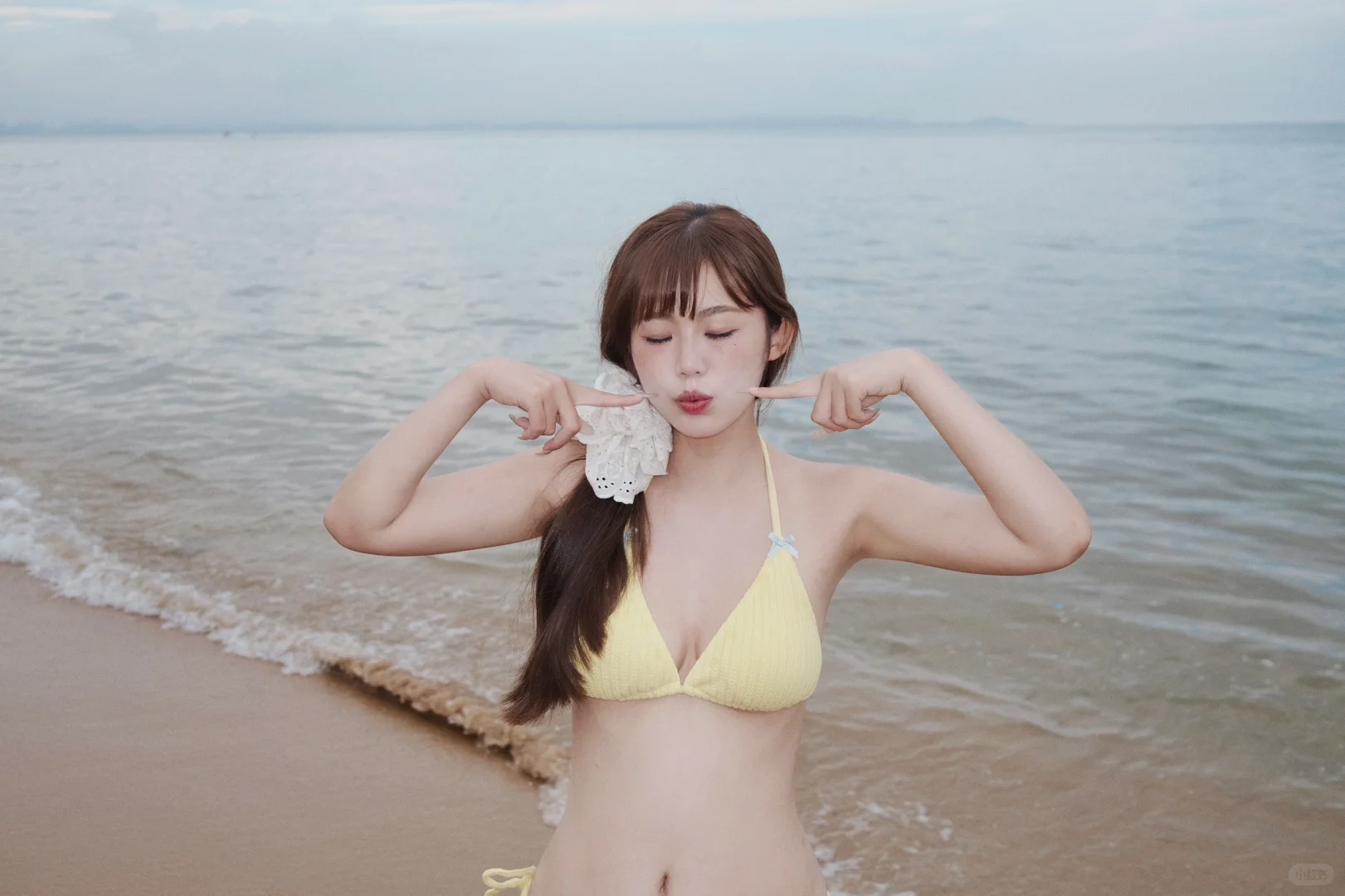 烟台/没有太阳的海边沙滩