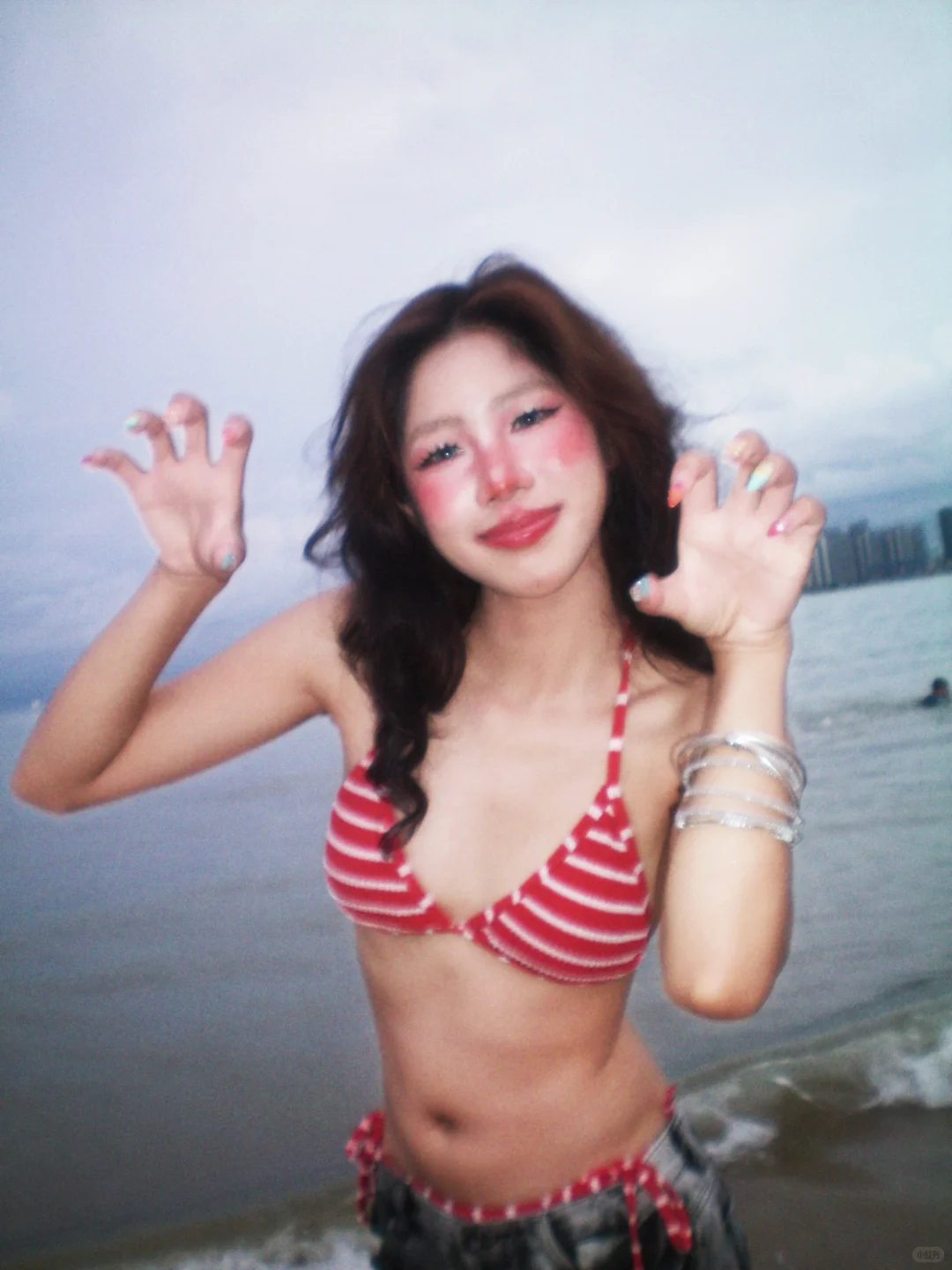 比基尼和夏天海边适配度拉满