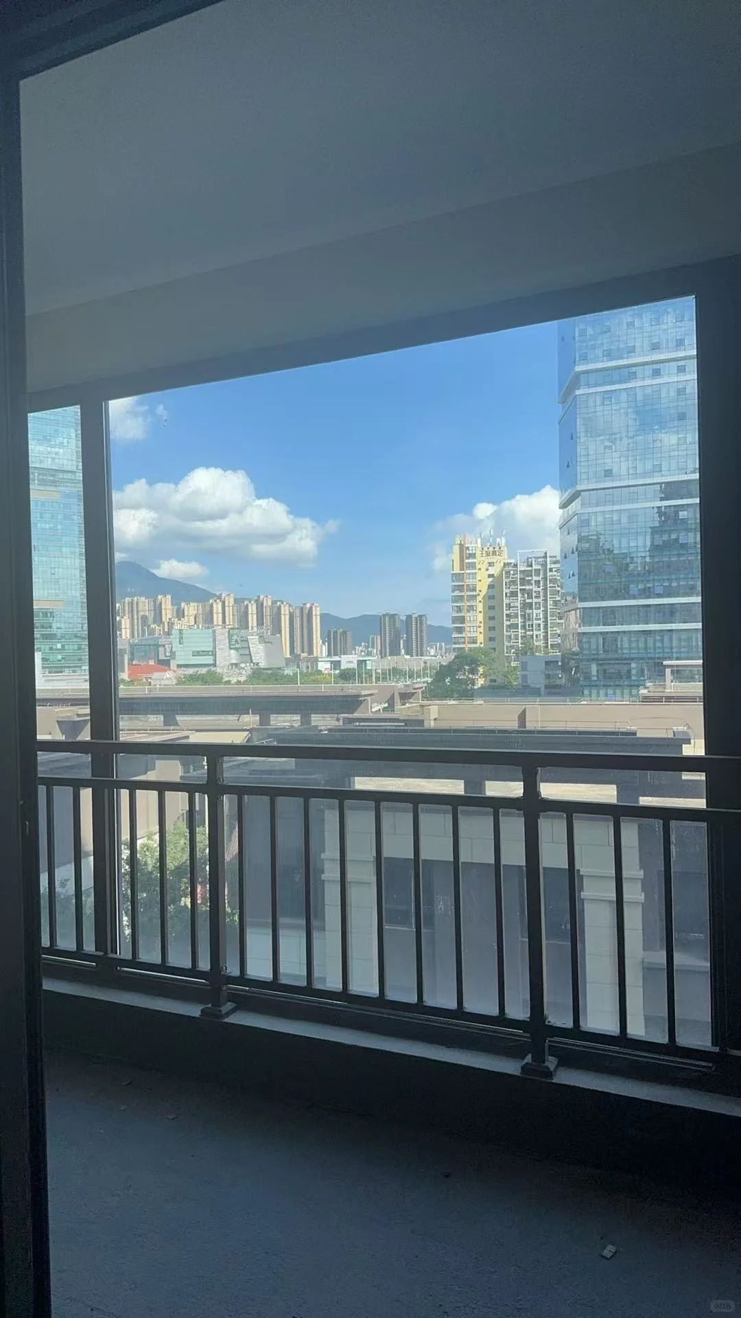 开发商原配封窗换还是不换，都来说说看！