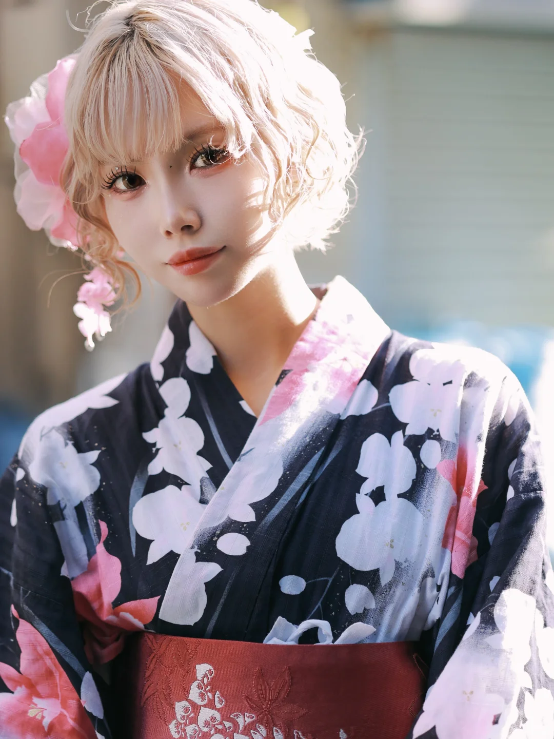 浅草寺一朵妖艳的花