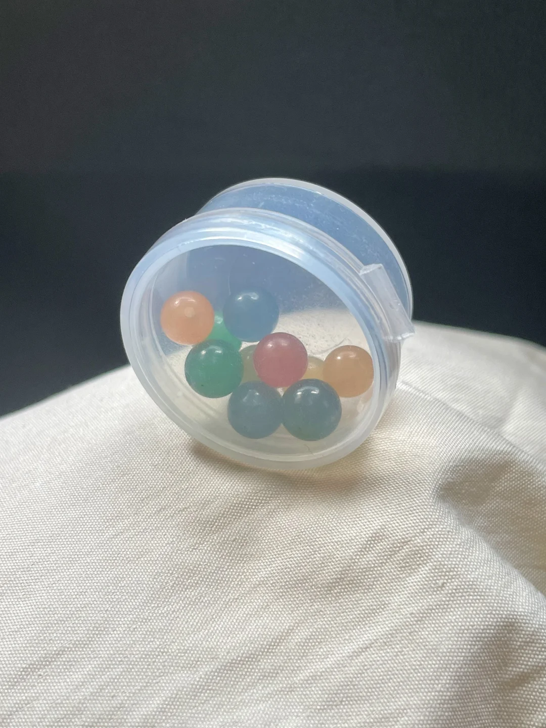 小糖豆｜颗颗妖艳的翡翠多宝珠