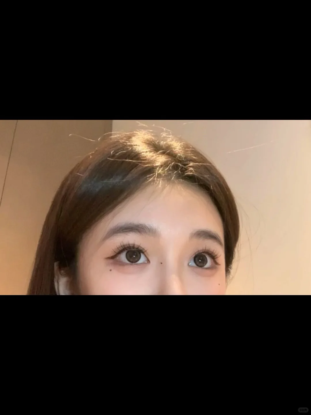 看我一键get氛围感大眼美女