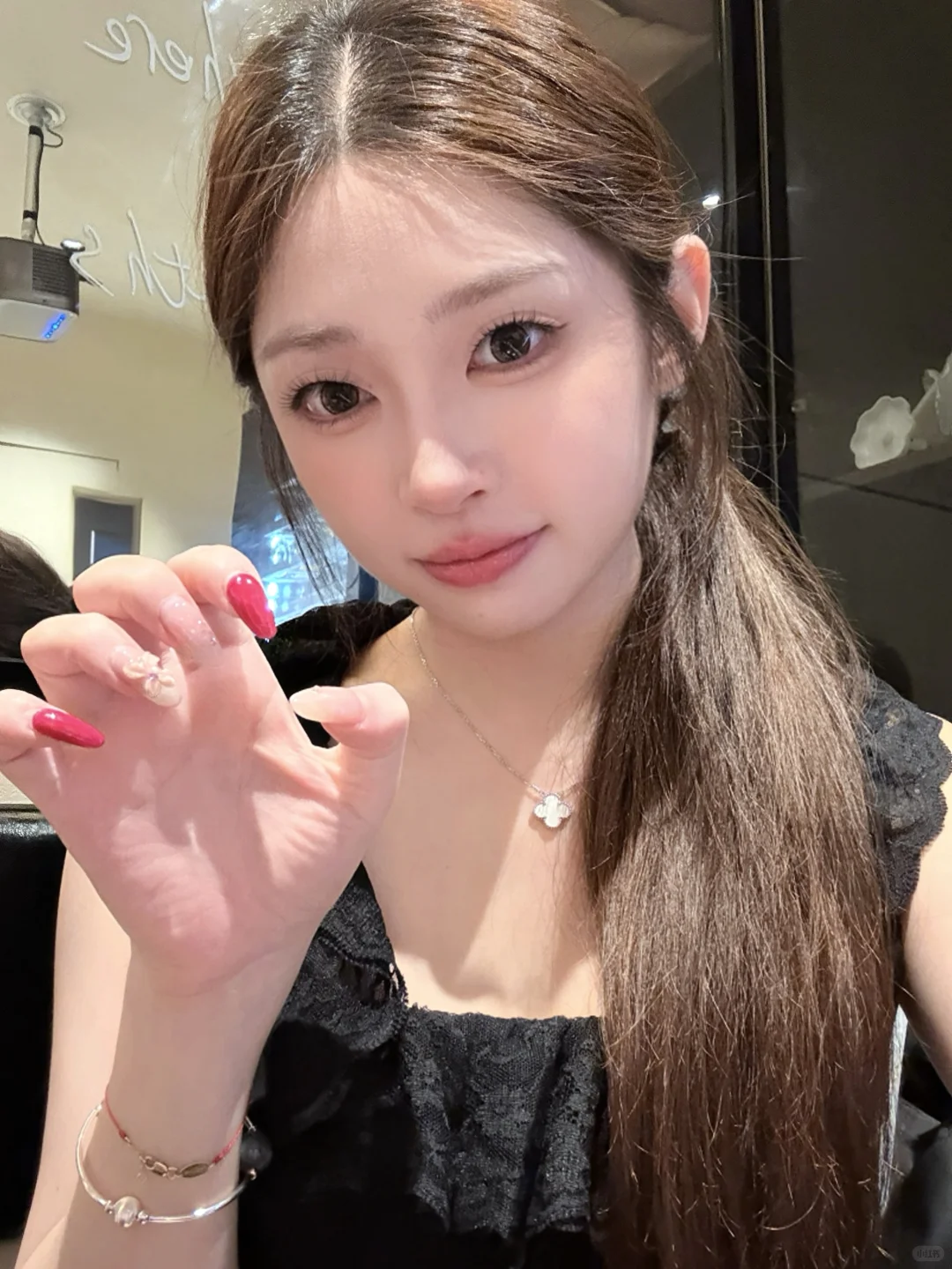 Nail💅🏻｜一款美女味很浓的美甲！如此显白✨