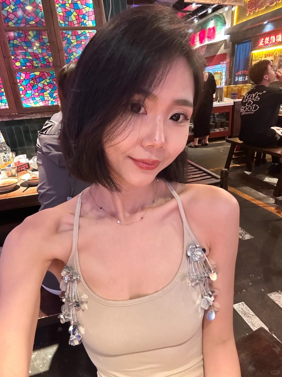 要不要和姐姐一起吃火锅呢～🙋🏻‍♀️
