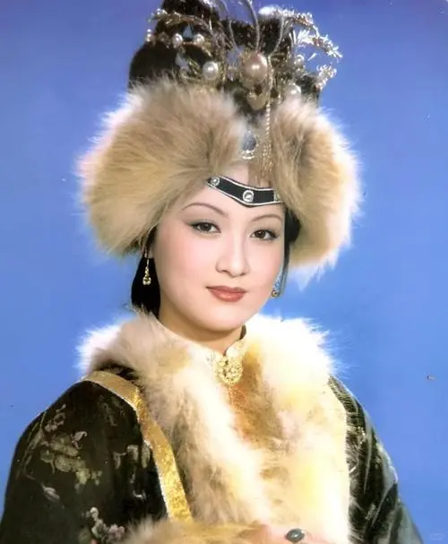 邓婕：从“凤辣子”到“岁月尤物”
