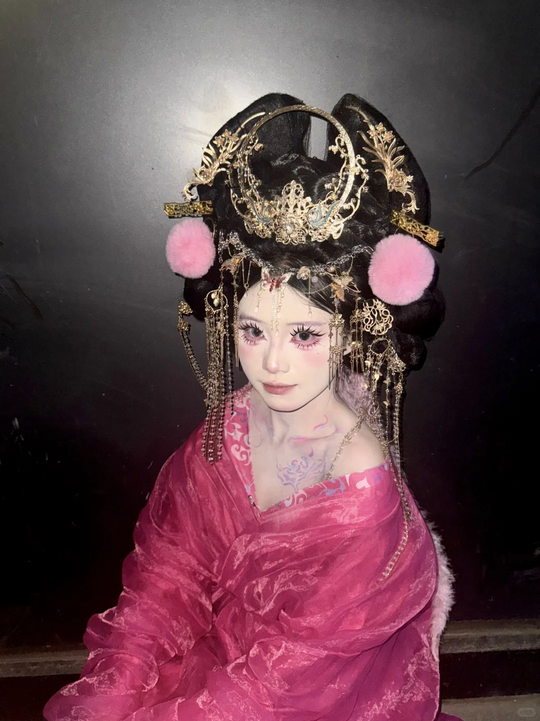 “我是妖又如何？大王难道不爱吗？”｜西安妆造