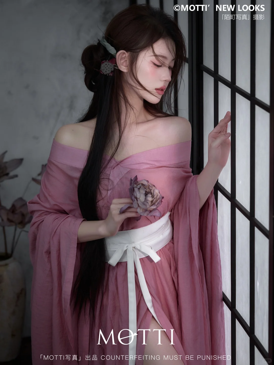 在室内小景🎐遇见清冷与妩媚交织的她💦