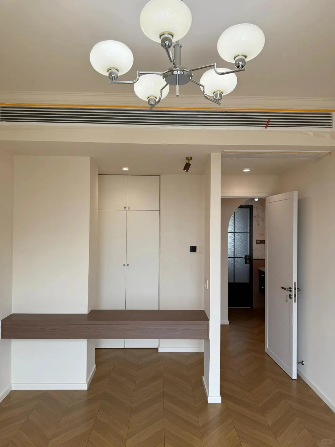 业主急售！刚装好的房子🏠一口价48万，免税