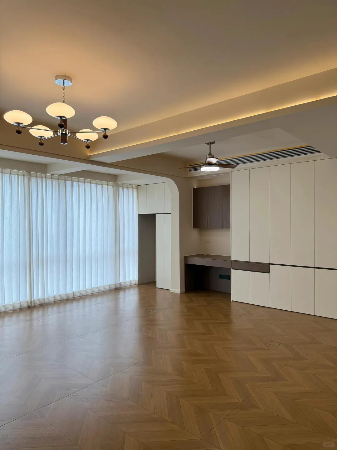 业主急售！刚装好的房子🏠一口价48万，免税