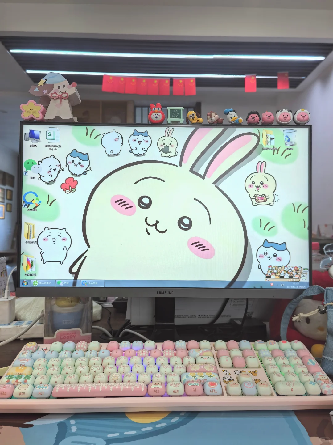 我真的太喜欢我的桌面了！乌萨奇！！
