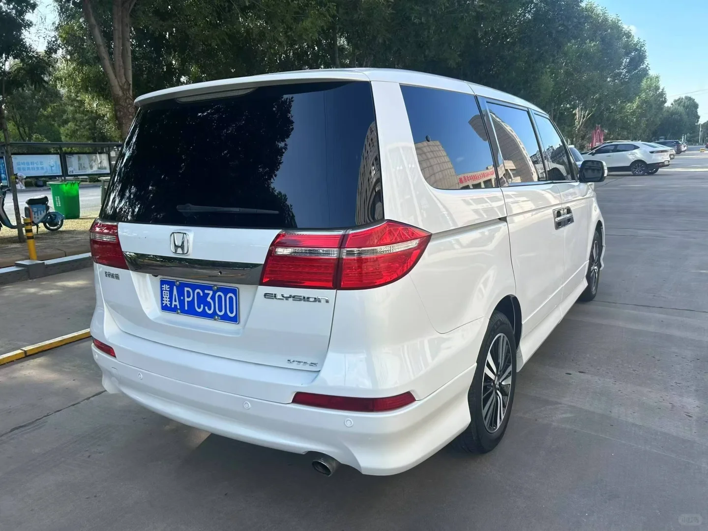 本人深深中毒🤢求购求购艾力绅RR7