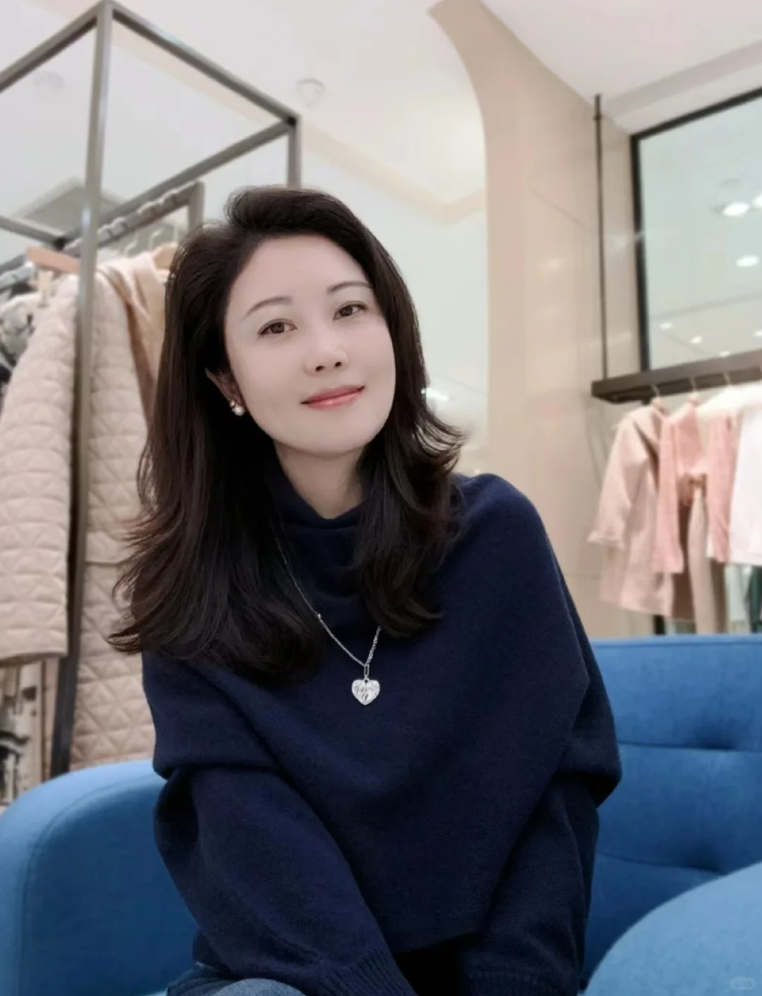 年过小半百，45岁老女人不才，做了20年股