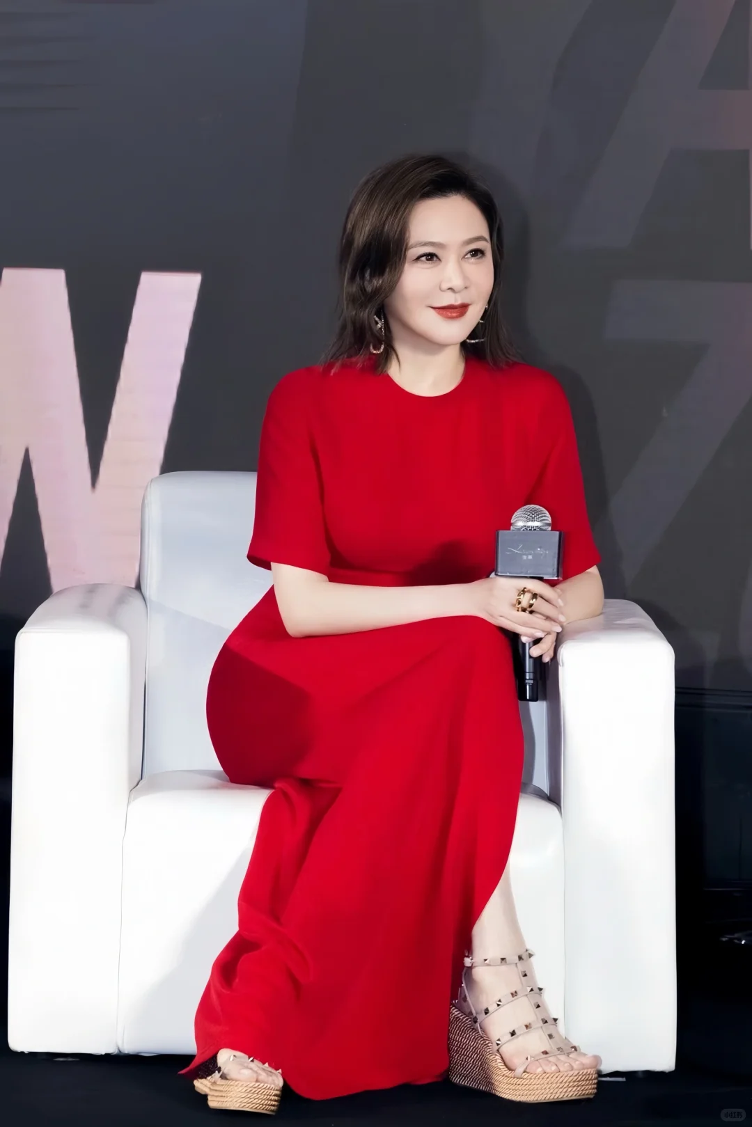 艳丽的关之琳