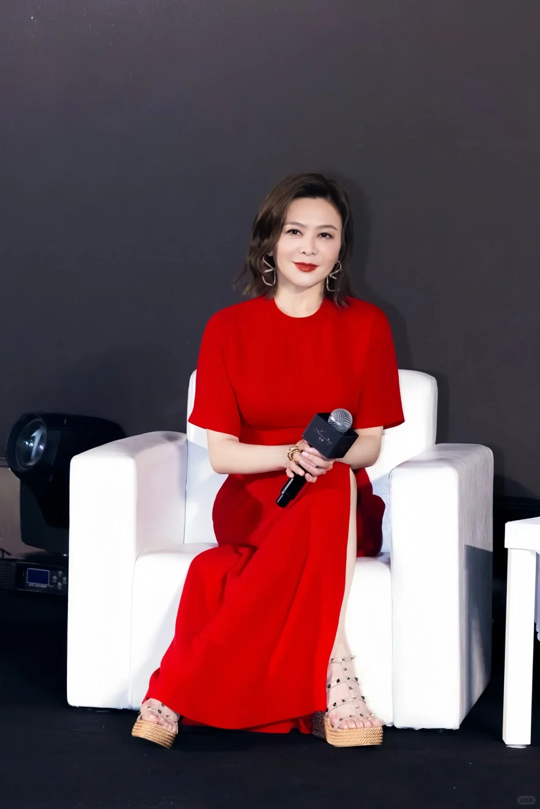 艳丽的关之琳