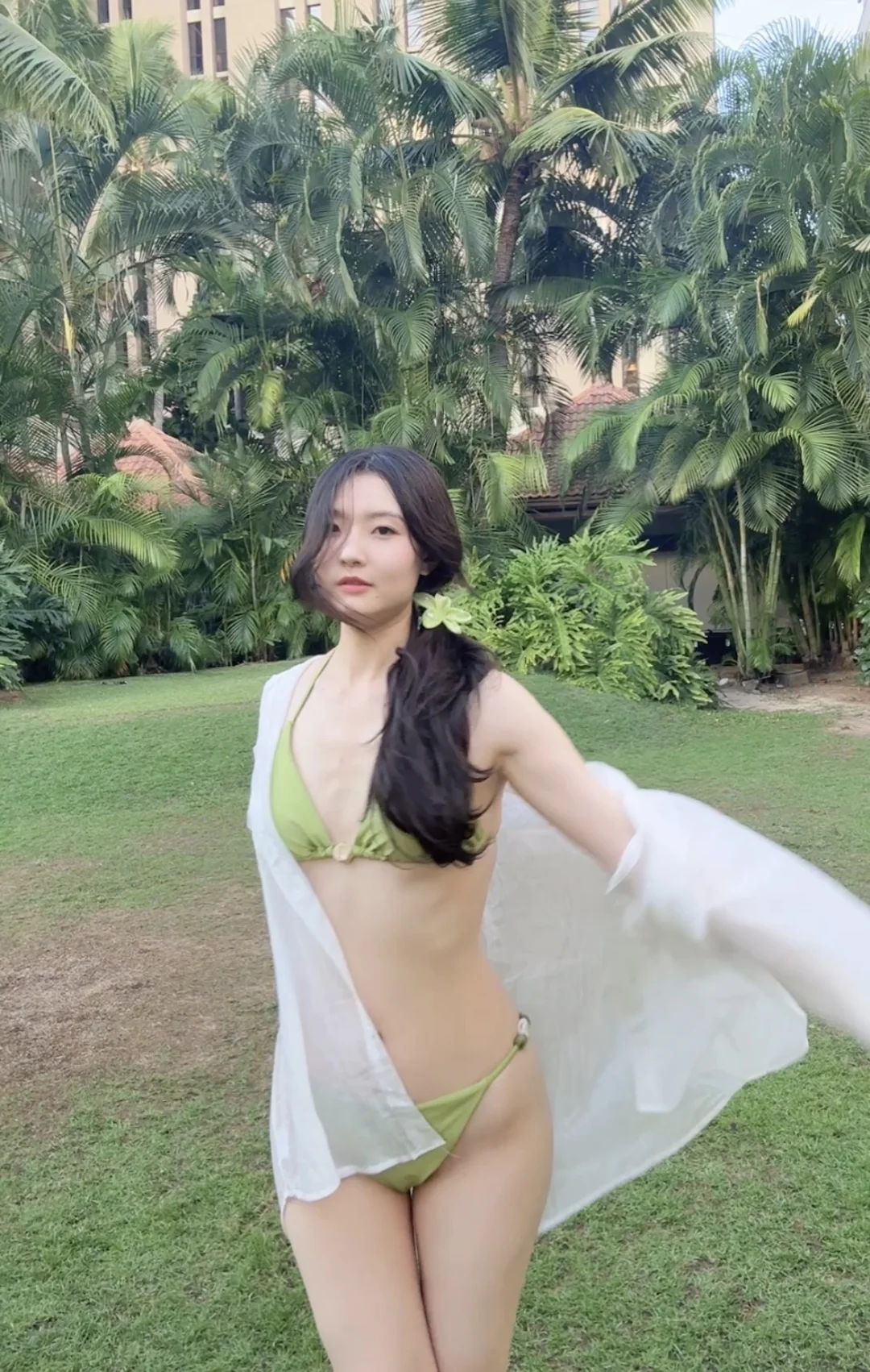 只有在国外海滩才敢穿比基尼🏖️