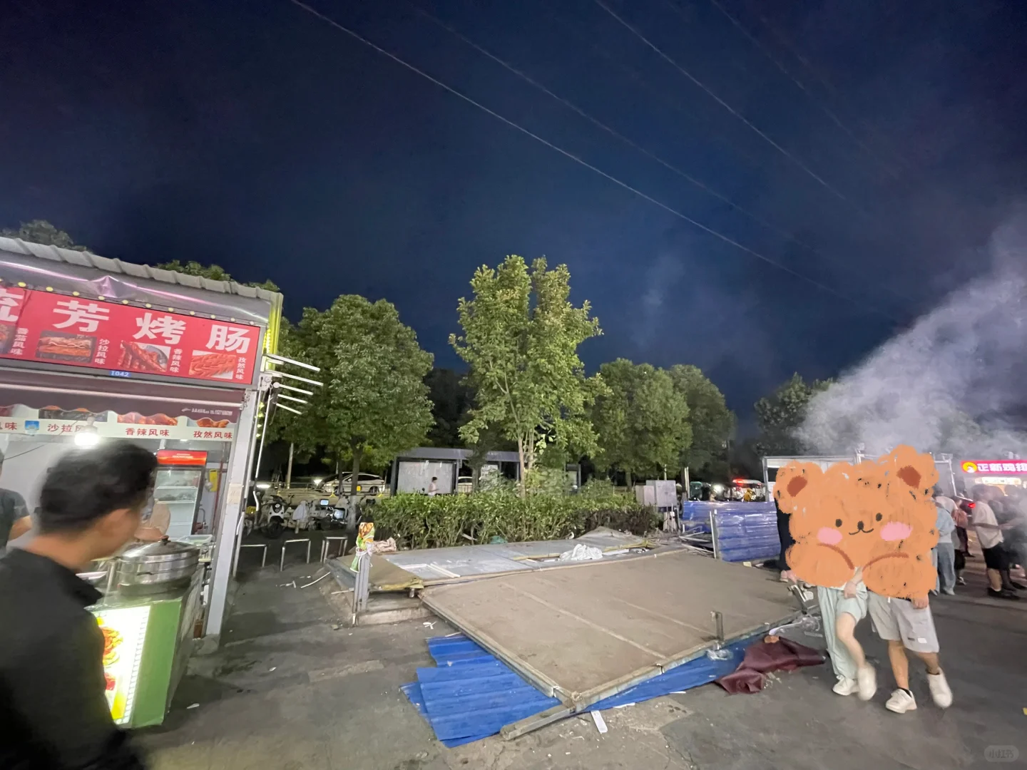 湖经大门口要建天桥了！商铺都拆了