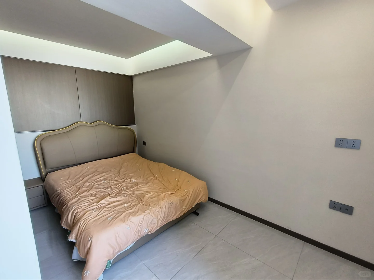 急出🖐️8万，新市区美居旁电梯两室