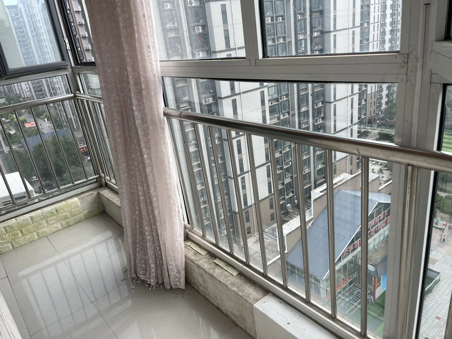 金柱大学城A区，个人房源，往外出租。