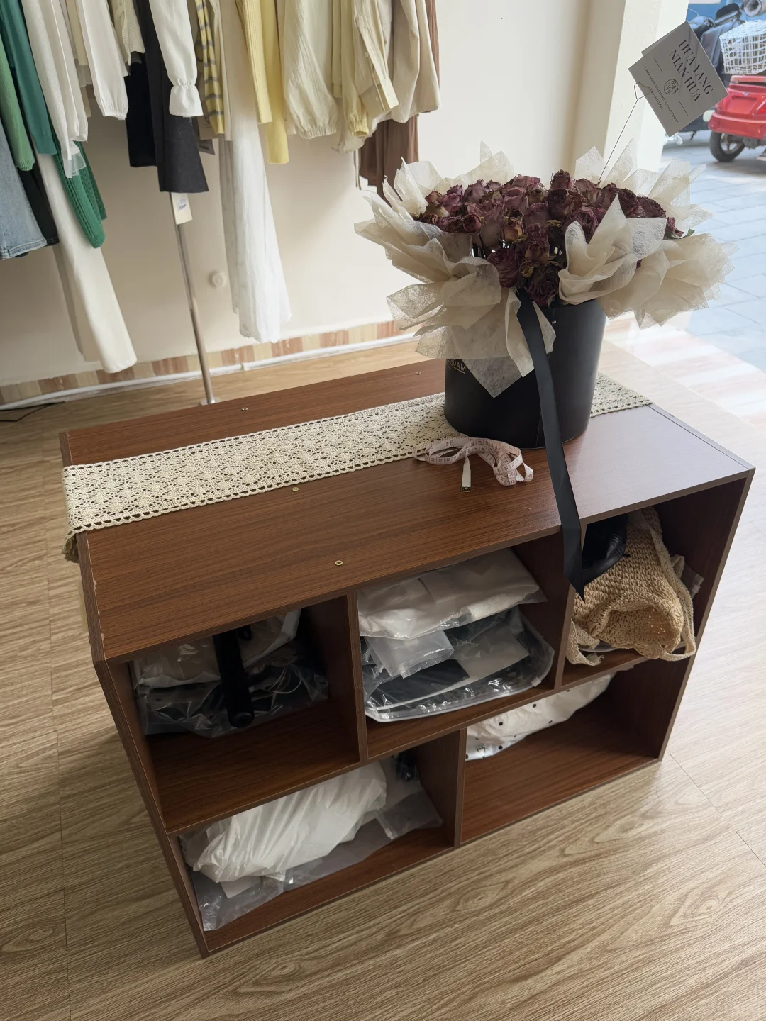 低成本打造韩系女装店