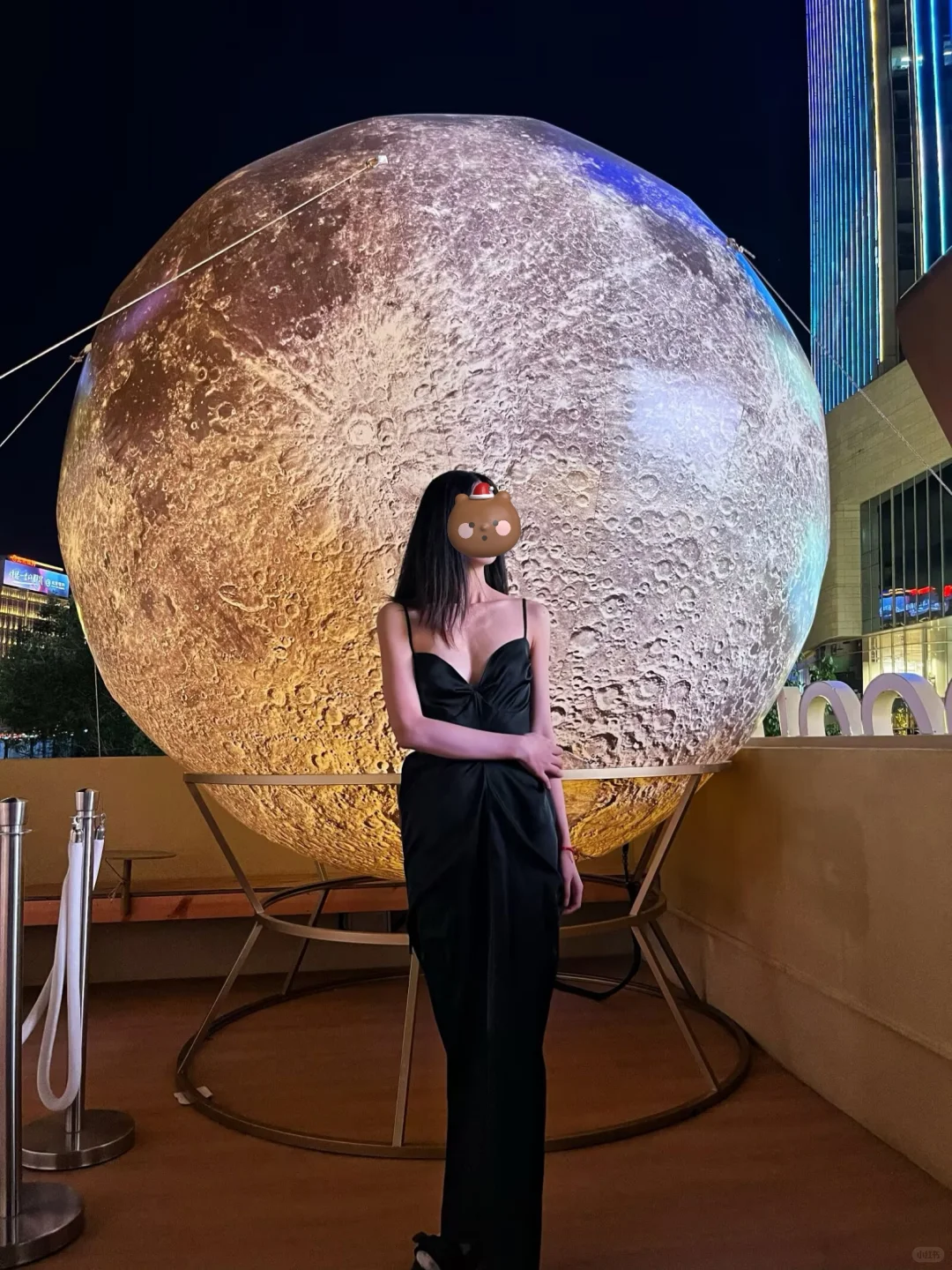 做做去月球🌙的梦🌌