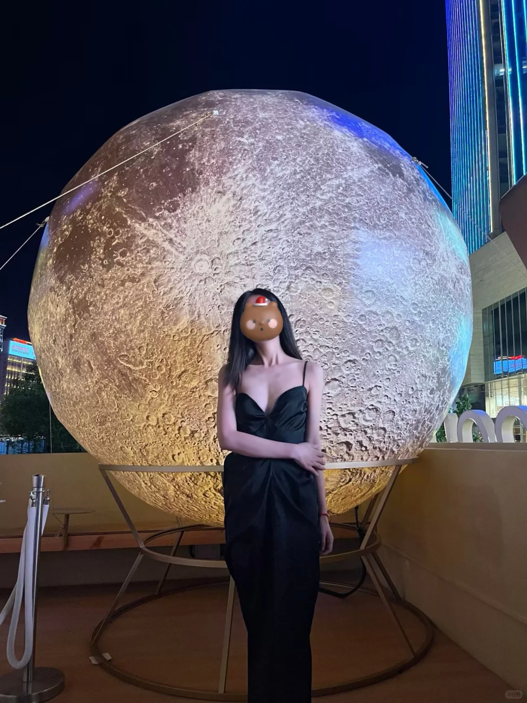 做做去月球🌙的梦🌌