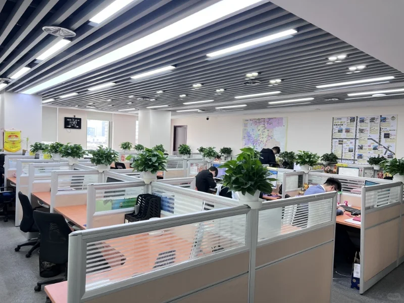 招聘房产销售啦！敢拼你就来！
