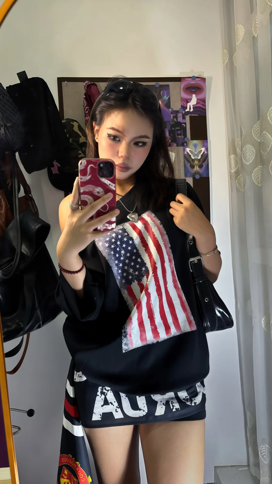 更衣間拍一下吧～