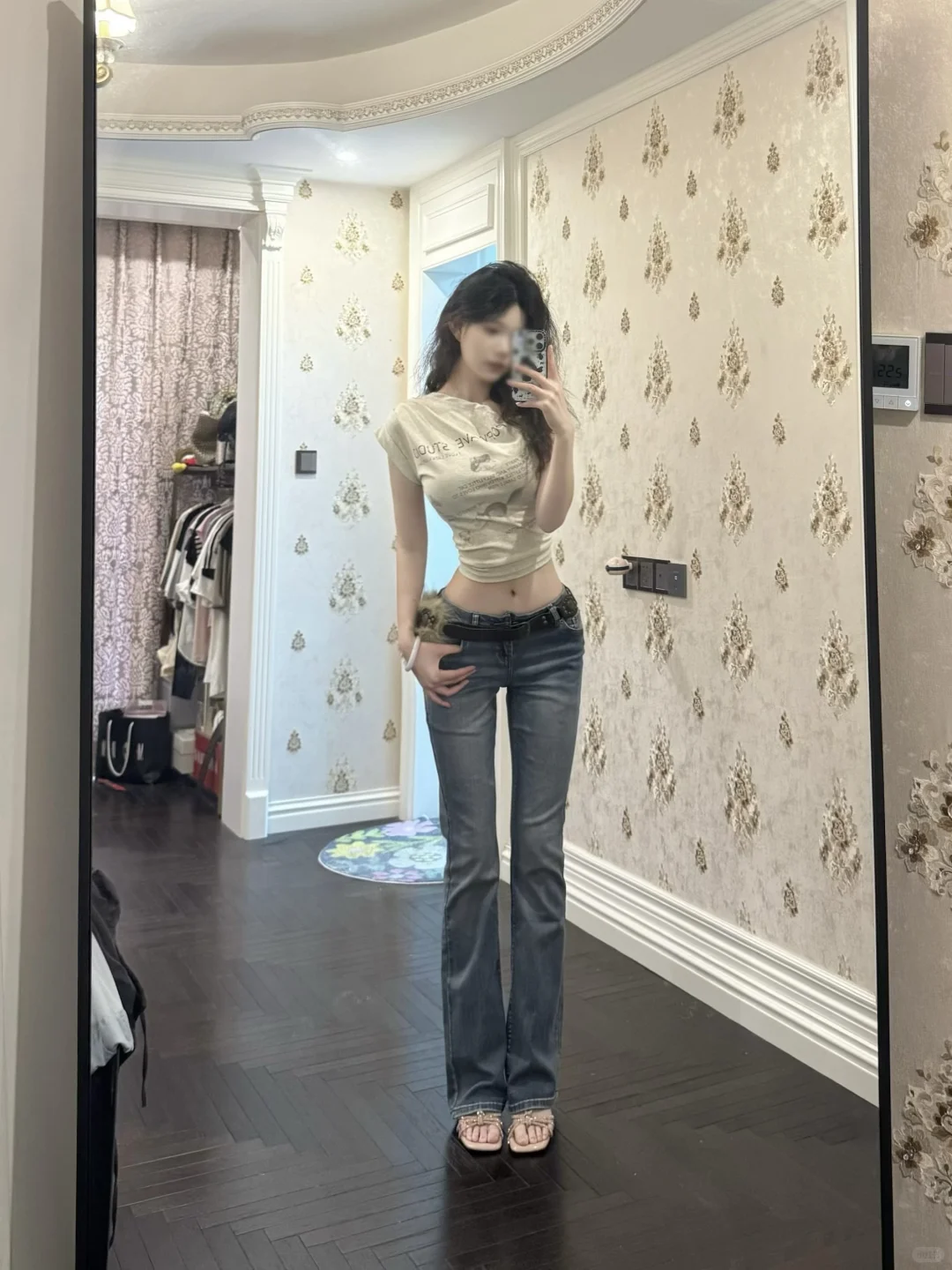 辣妹一周穿搭ootd