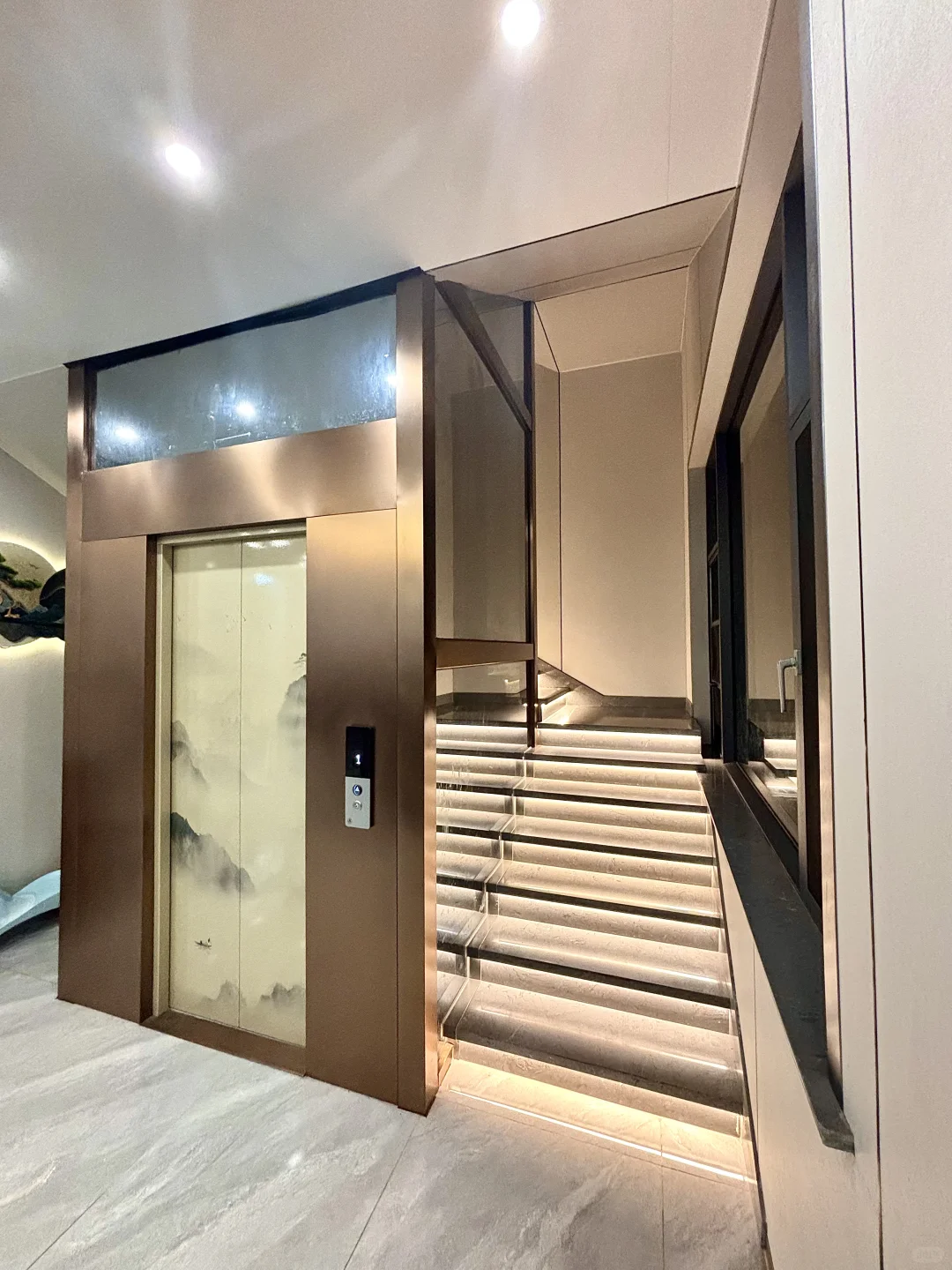 农村自建房装出传世大宅感，村里人都惊了
