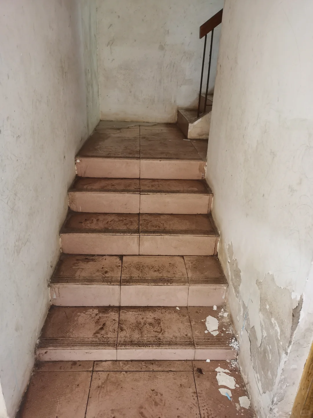 电梯房置换城中村自建房