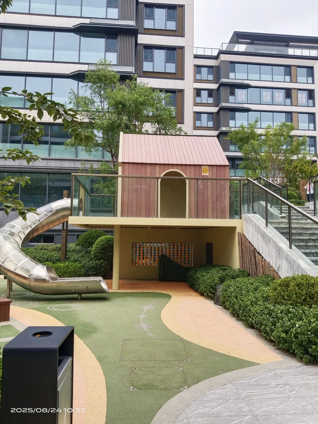 市中区185万洋房，一楼带院，顶楼带露台，