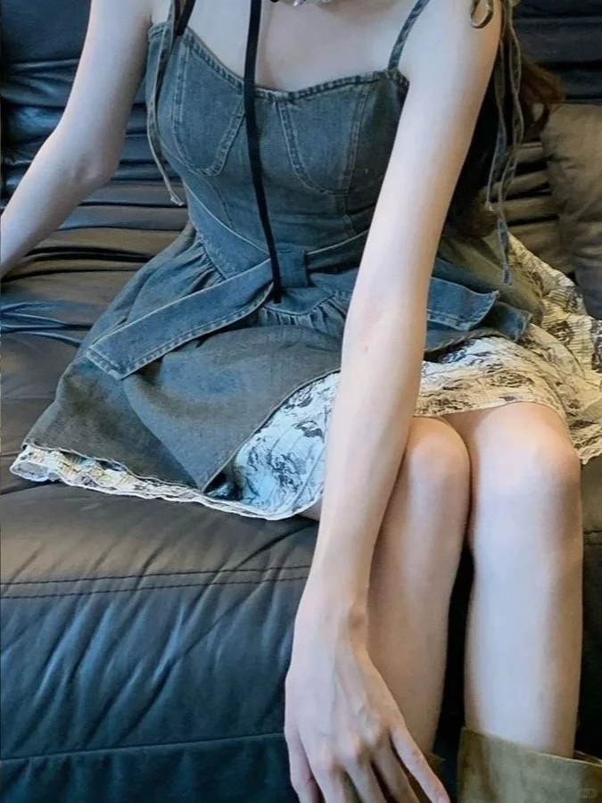 纯欲狙击｜碎花拼接牛仔吊带裙｜夏日辣妹战袍