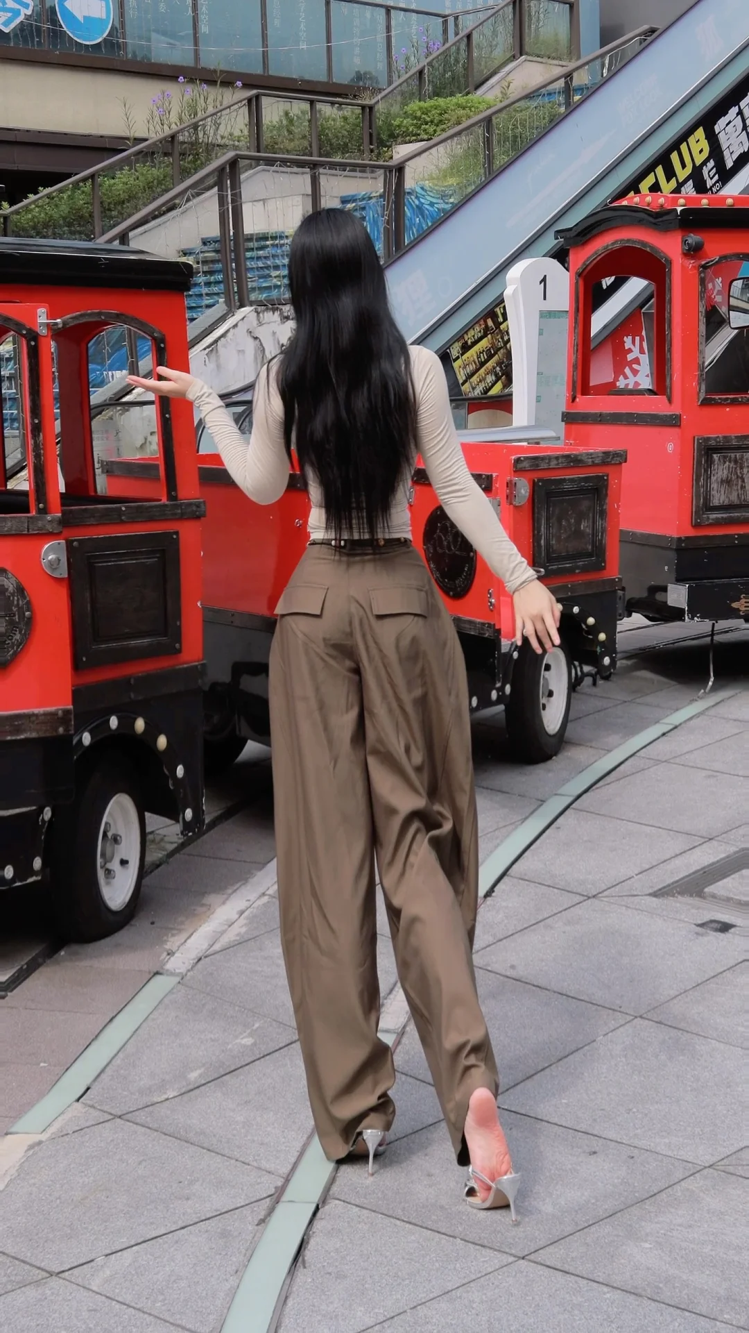 OOtd穿搭｜今天是纯欲显身材辣妹姐姐❤泰酷辣
