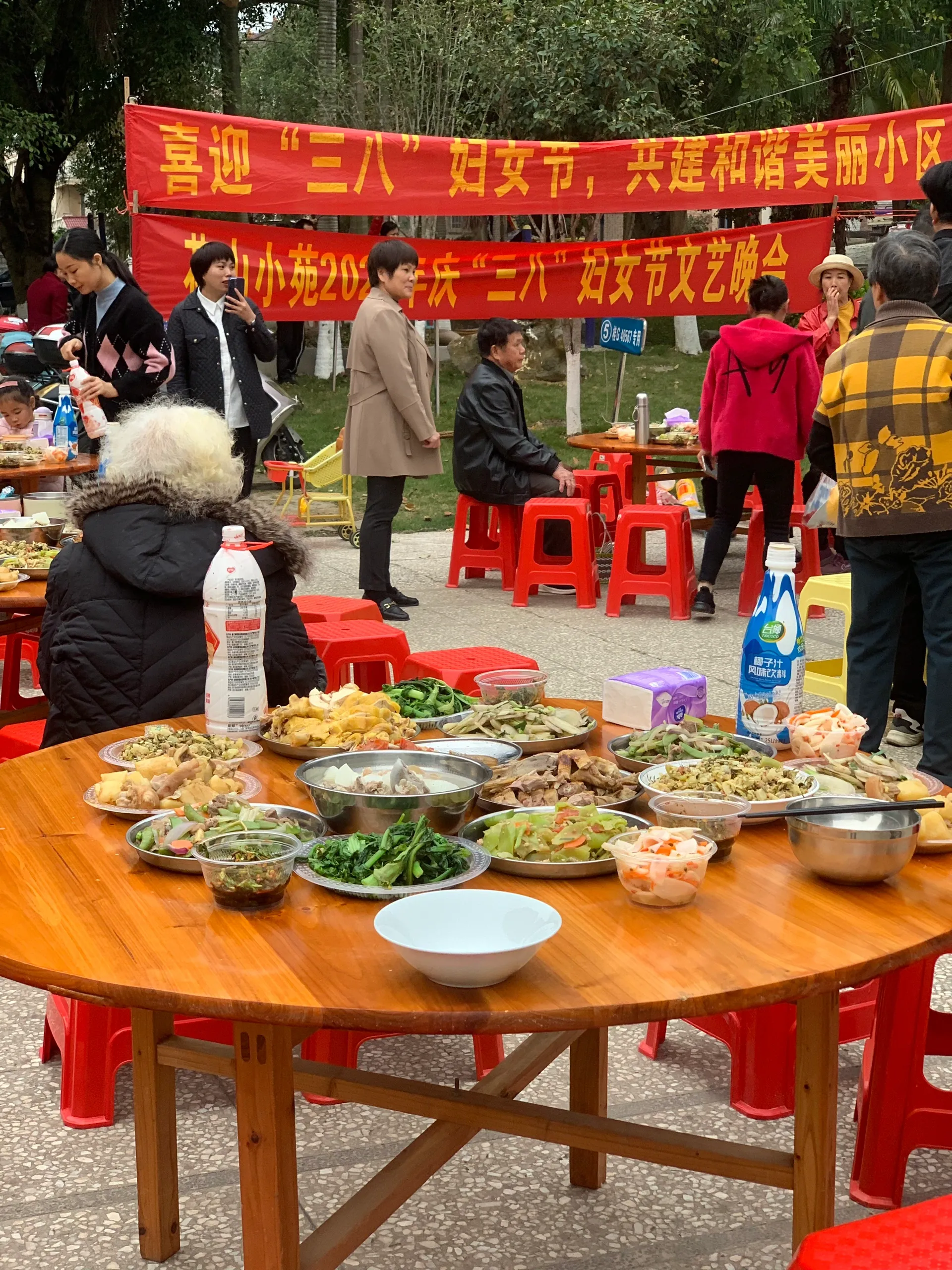 57w买的破别墅，一年物业费800，好爱我的小区