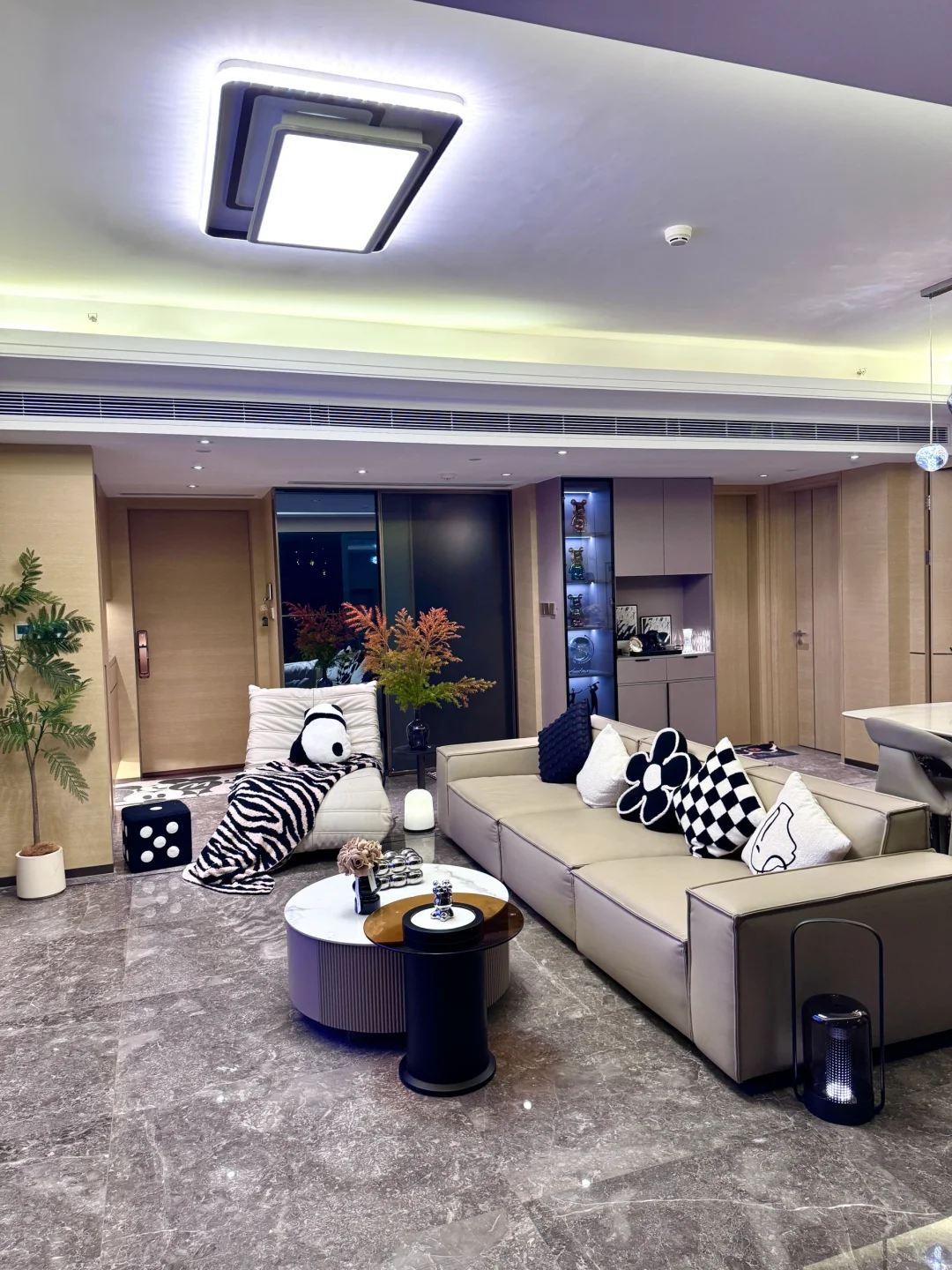 137㎡的🏠，两个人住真的很舒服！