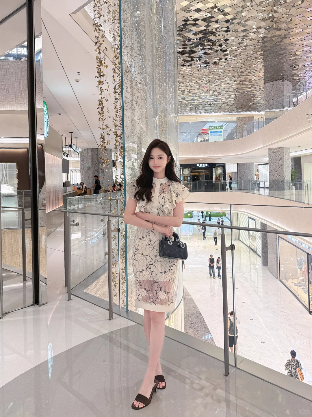 同事说我穿的像月入10w的富婆的7️⃣套