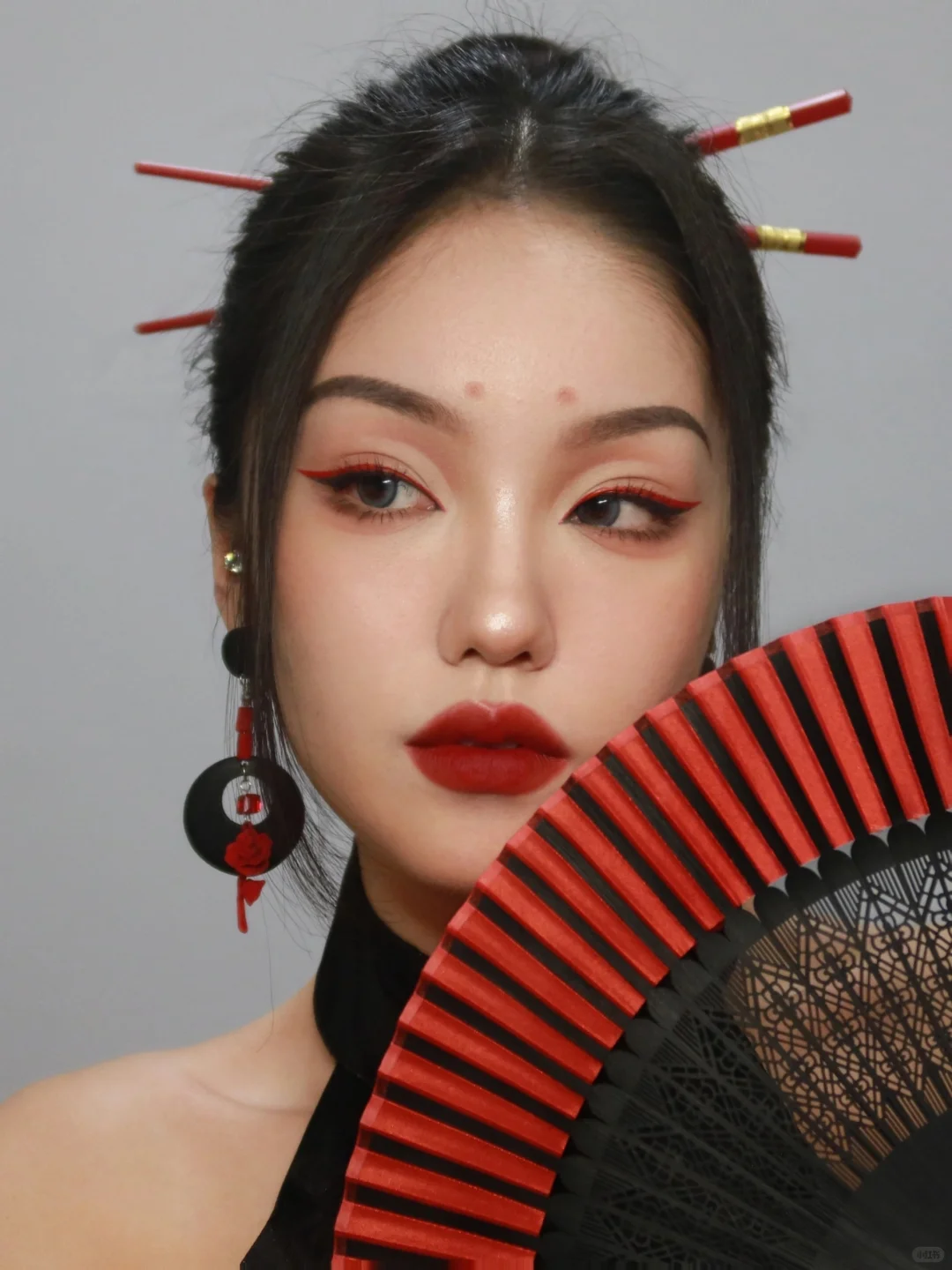 龙年一点红｜我画过的新中式妆容们🏮