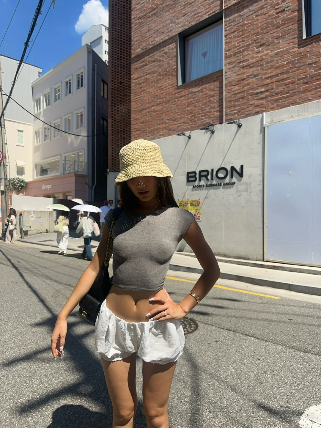 美式辣妹穿搭分享|纯色也敲好看呀