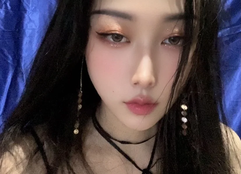 美人懒得修图 随便拍随便美😍