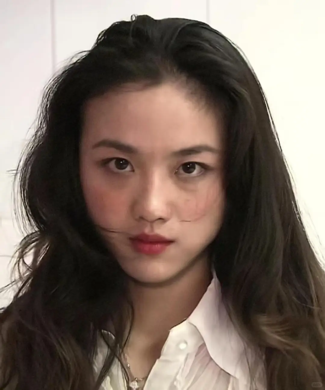 为啥她的眼袋有种独特的美❓