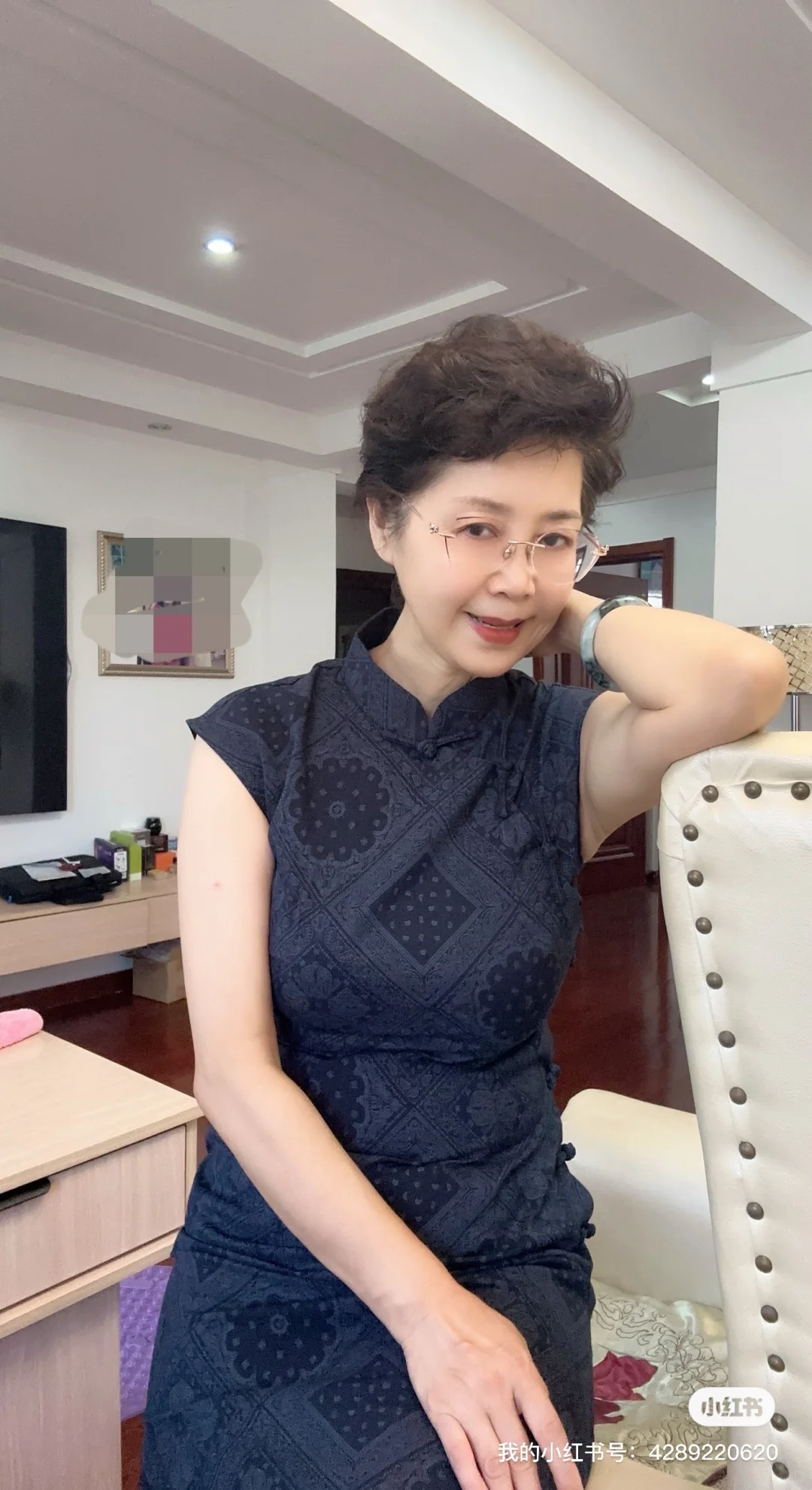 意外收到一件旗袍，我该不该留？