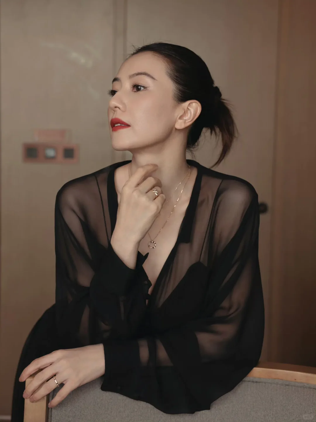 高圆圆妩媚动人性感